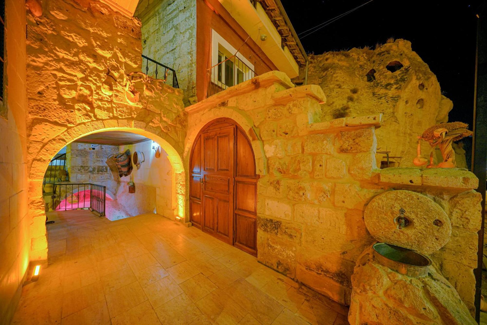 Отель Babili Cappadocia Cave Невшехир Экстерьер фото